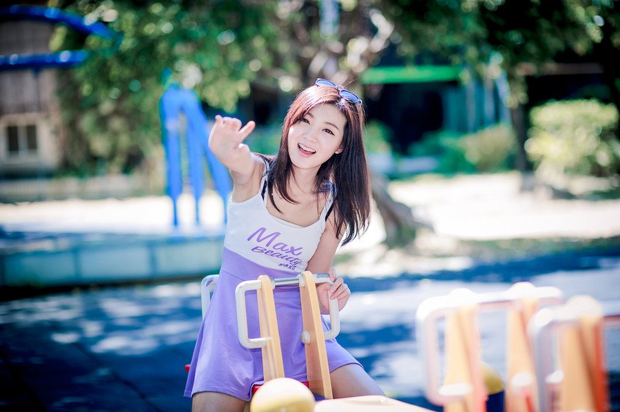 可进可出，若即若离，可爱可怨，可聚而不会散，才是最天长地久的一种好朋友。